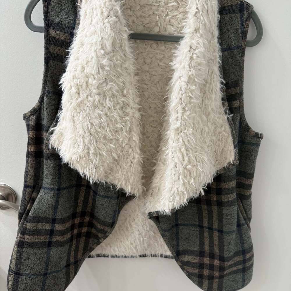 Jodifl Women's Plaid Sherpa Lined Open Front Vest